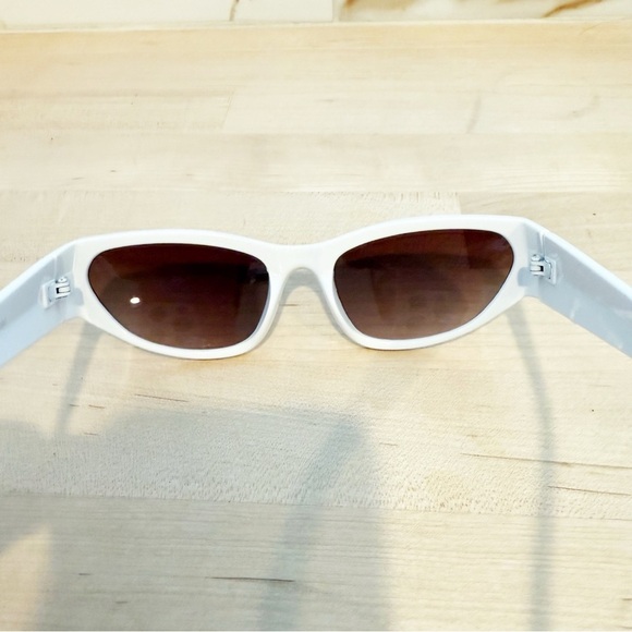 ANTHROPOLOGIE White Sunglasses NEW - Picture 4 of 4
